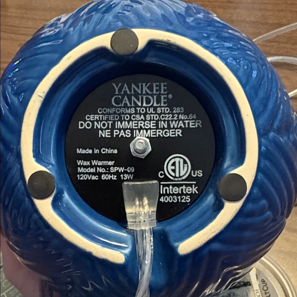 Yankee Candle Scenterpiece Blue Electric Wax Warmer 2 Easy Melt Cups